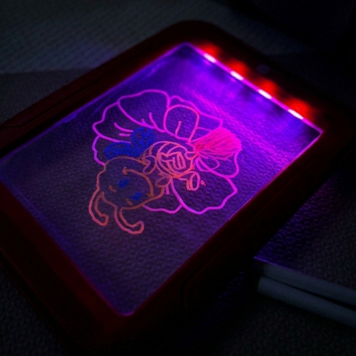 Magiczny Tablet Do Rysowania Woopie - LED, zabawa bez bałaganu