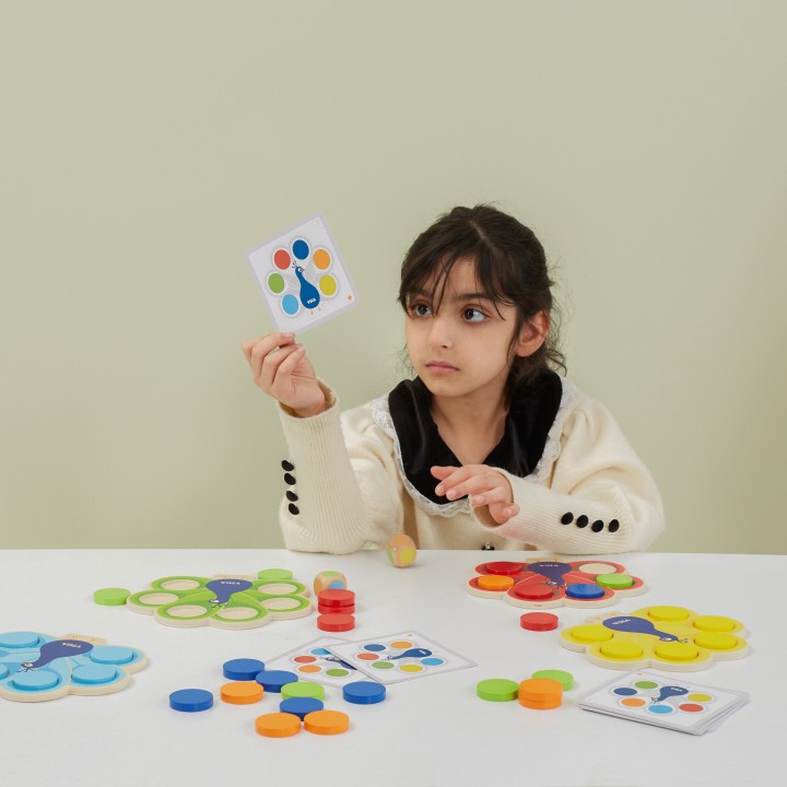 VIGA Wooden Match Colors Game Peacock Tail Montessori + Cards