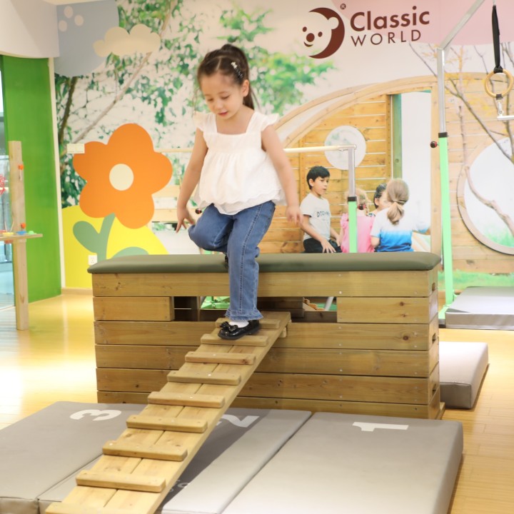 Drewniana Skrzynia Gimnastyczna Classic World - Sprzęt Sportowy