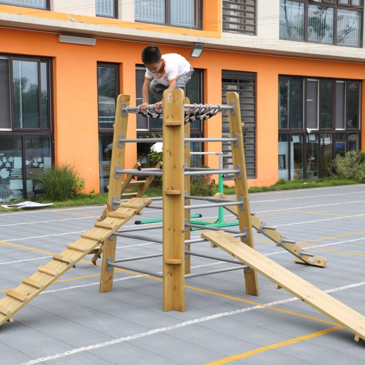 CLASSIC WORLD Wooden Climbing Tower 360 - Playground