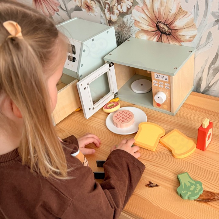 Drewniana Kuchenka Mikrofalowa Tooky Toy-Zabawa w Kucharza od 3 Lat