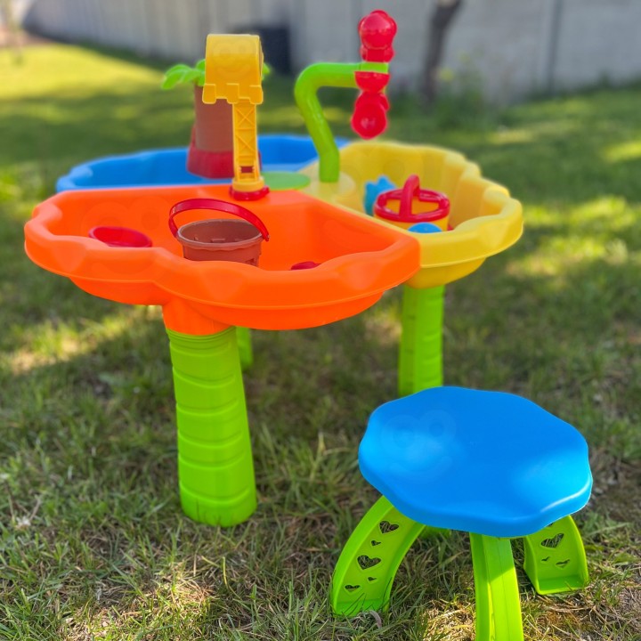 2-in-1 Water Beach Table with various accessories and Woopie chair