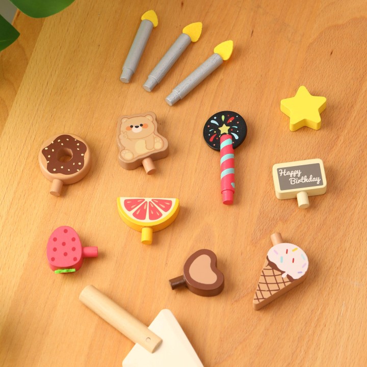Wooden Birthday Cake CLASSIC WORLD 19 pcs - Toy for Children