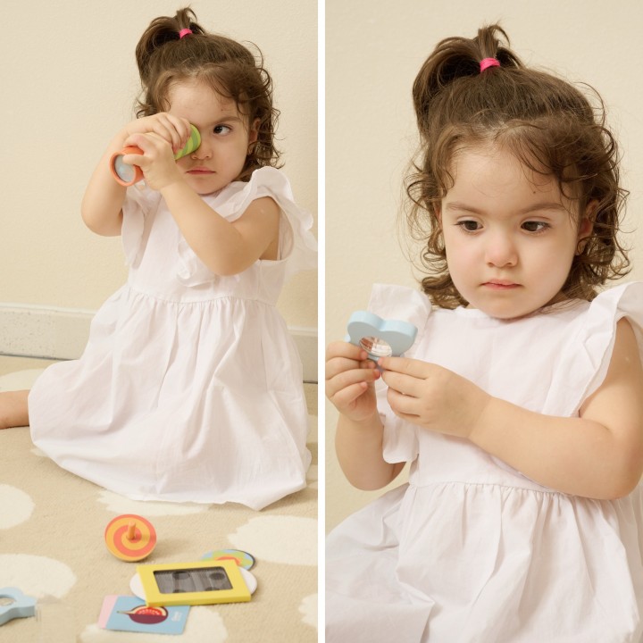 CLASSIC WORLD Optical Experiments 16-piece Sensory Set