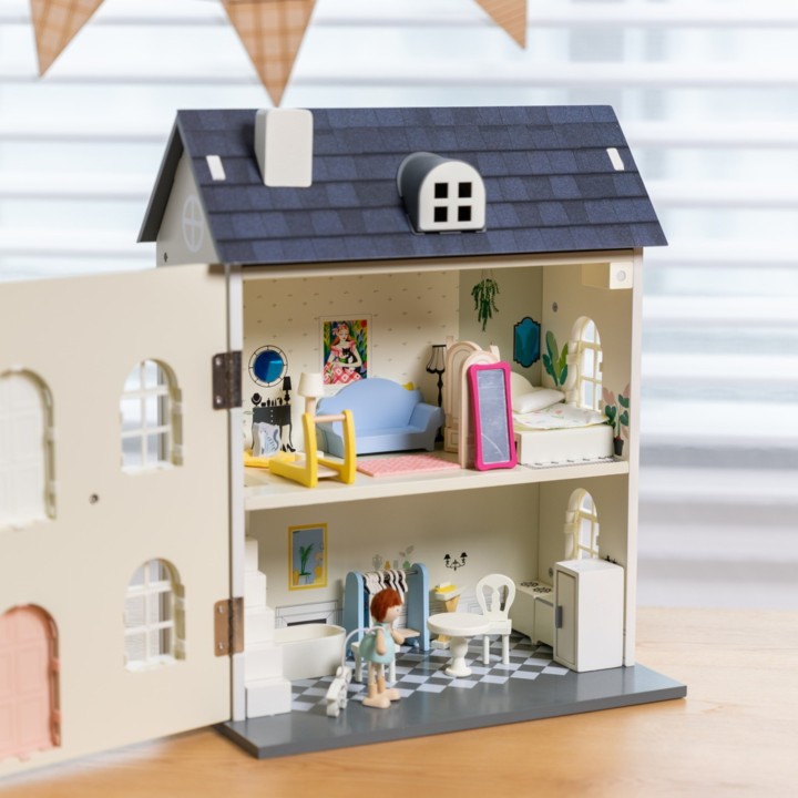 Wooden Vintage Dollhouse CLASSIC WORLD - Classic in Design