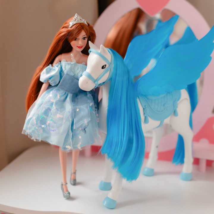 Lily Woopie Interactive Horse – Pegasus with mane and wings