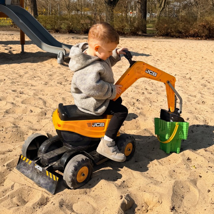 Volvo 360° Ride-on Excavator with Opening Seat Woopie
