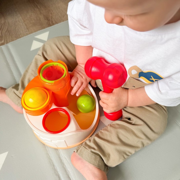 WOOPIE Punch Lock with Balls and Hammer 12m+