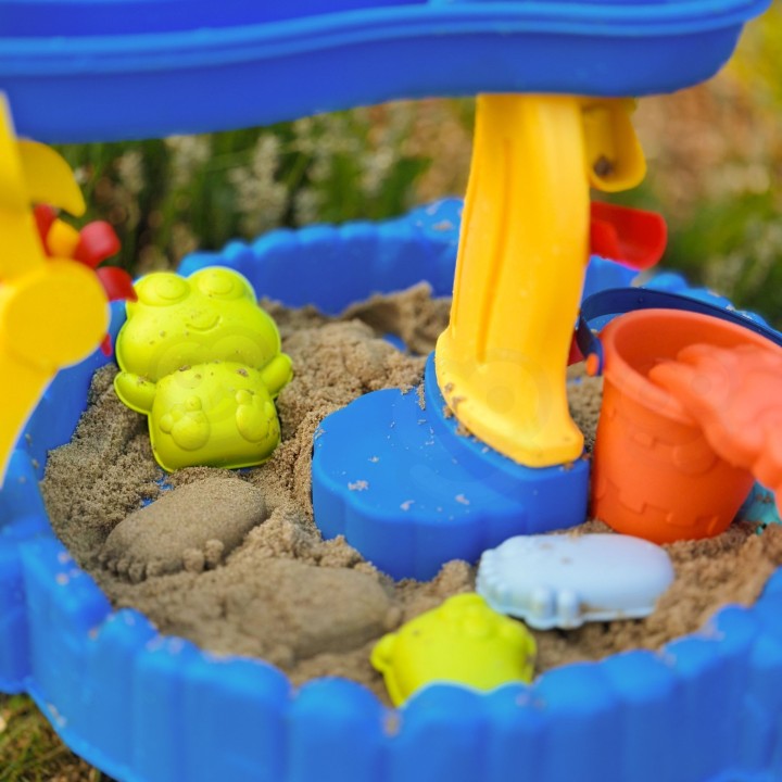 2-in-1 Sand and Water Table with Woopie Chair - Toys