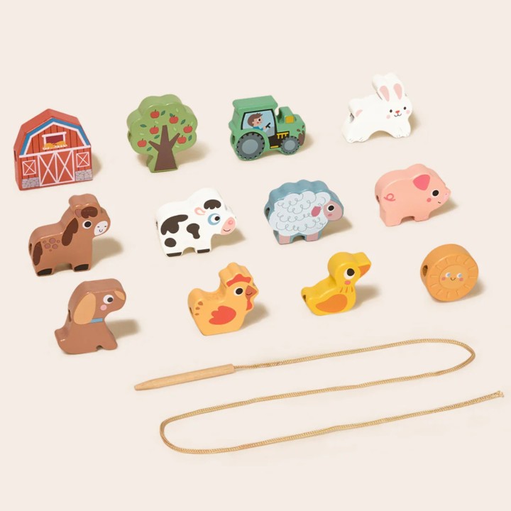 Woopie Green Farm Wooden Threader - 13 pieces