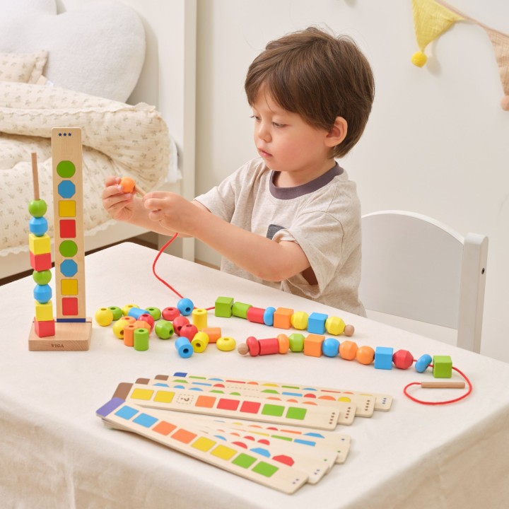 VIGA Wooden Beads for Stringing and Sequencing 64 pcs.
