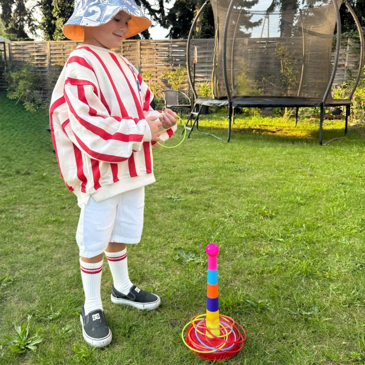 WOOPIE Skill Game Throw Ringo Hoops at the Target - Fun!