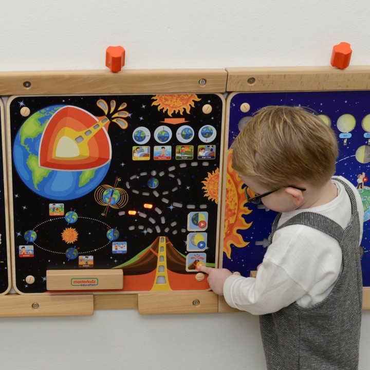 MASTERKIDZ Earth Educational Board - Space Science