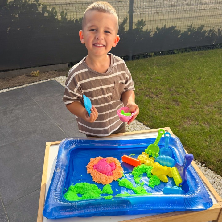 Woopie Sand Spirit Kinetic Sand Set with Pool and Molds