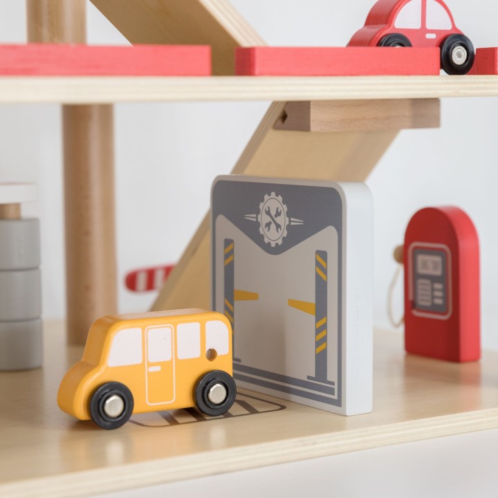 Wooden Parking Garage with Lift VIGA - 4 Cars and a Helicopter