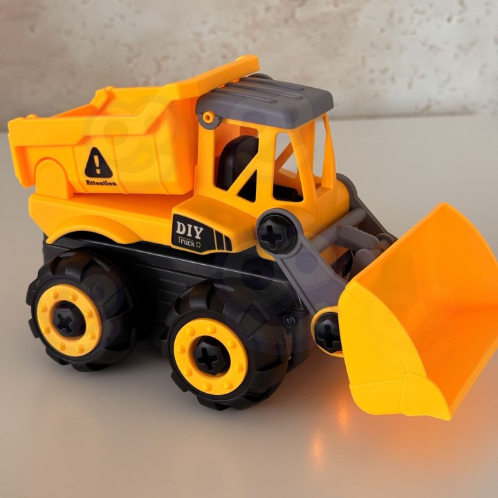 DIY Remote Controlled Excavator for Kids – Learning and Playing Woopie