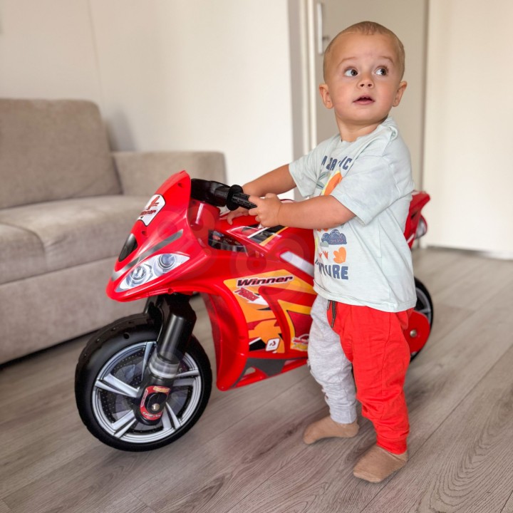 INJUSA Jeździk Pchacz Motor Biegowy Winner 750 SX Czerwony
