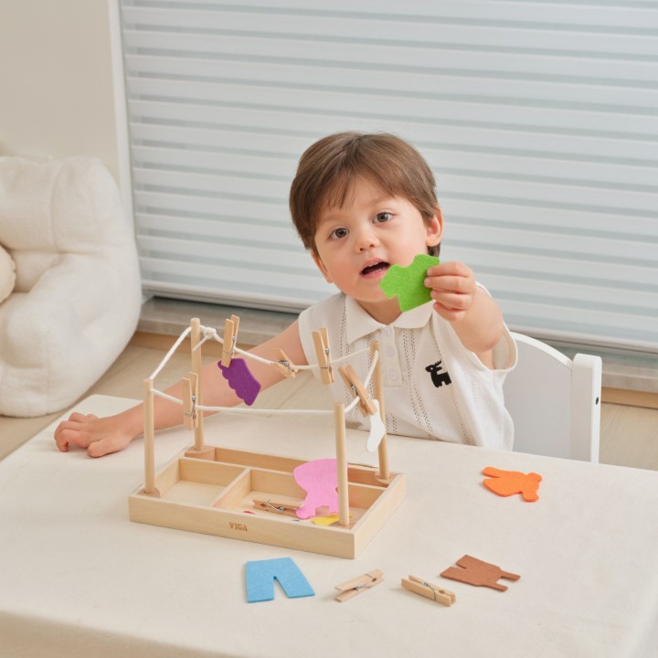 Wooden Laundry Set Dryer Montessori Clothes VIGA