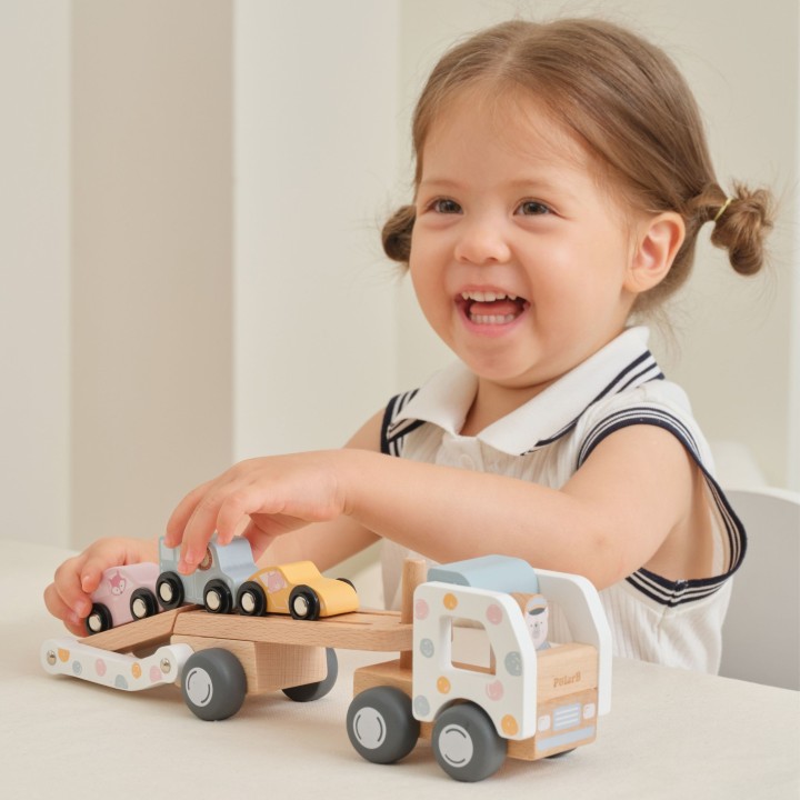 Wooden Car Transporter VIGA PolarB 18m+
