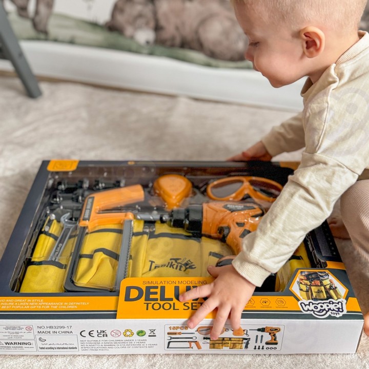Woopie's Little Handyman Tool Kit - Belt and Screwdriver