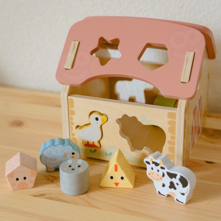WOOPIE GREEN Wooden Farm Shape and Color Sorter 13 pcs.
