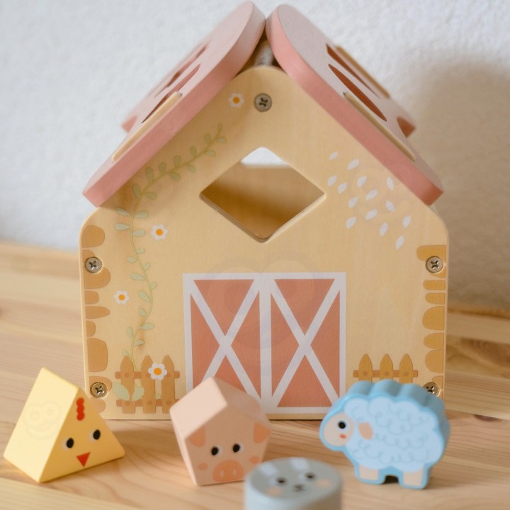 WOOPIE GREEN Wooden Farm Shape and Color Sorter 13 pcs.
