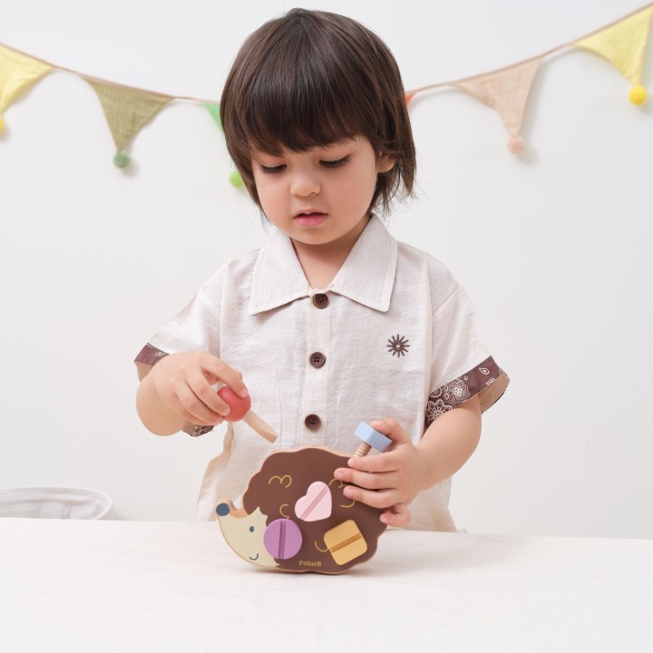 VIGA Wooden Hedgehog Toy with Screws Montessori - Creative Play
