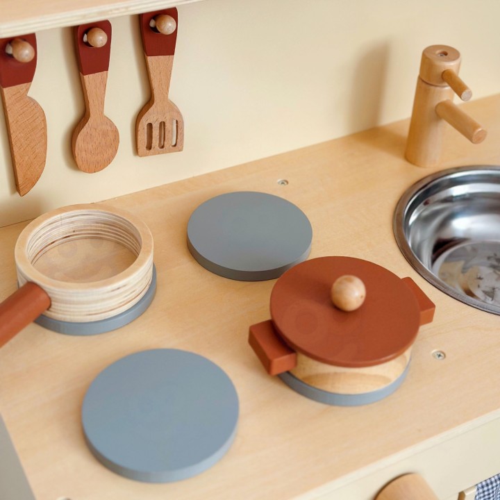 TOOKY TOY wooden beige kitchen for children - 10-piece set