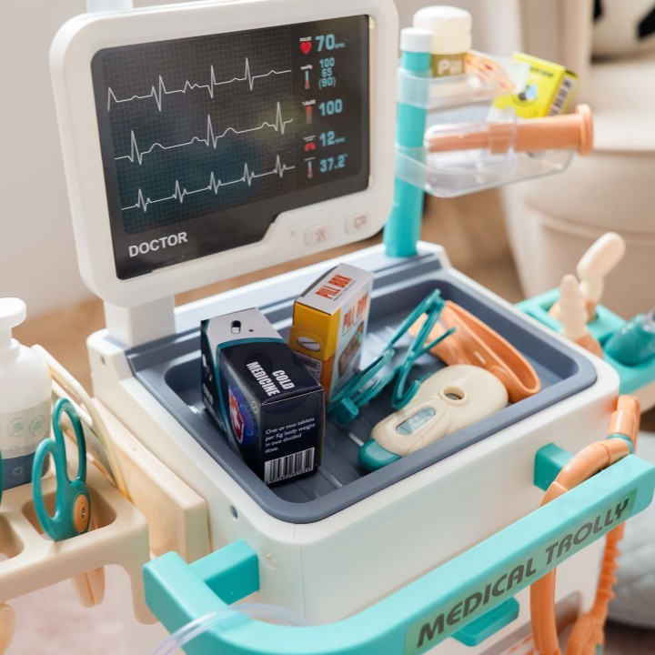 Educational Doctor's Trolley Little Doctor EKG Sound Light 26pcs