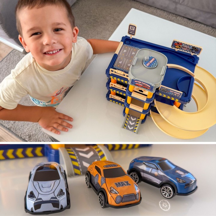 Multi-storey car park - Manual lift and cars