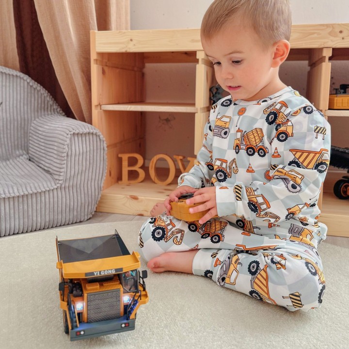 RC Woopie Construction Dump Truck - 9 Channels 2.4 GHz, Metal, Sound