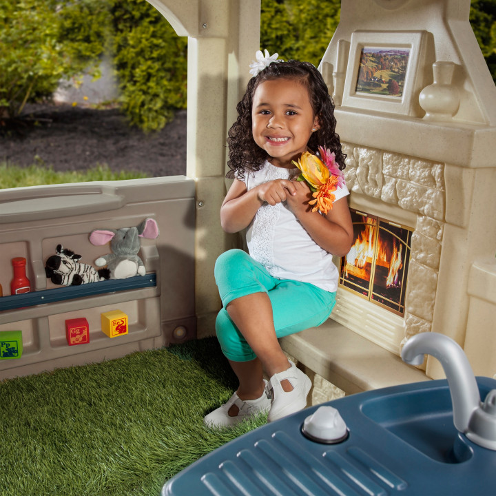 STEP2 Garden House with Benches for Children